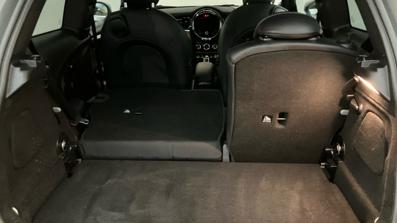 MINI Hatchback 135kW Cooper S Level 3 33kWh 3dr Auto Electric Hatchback